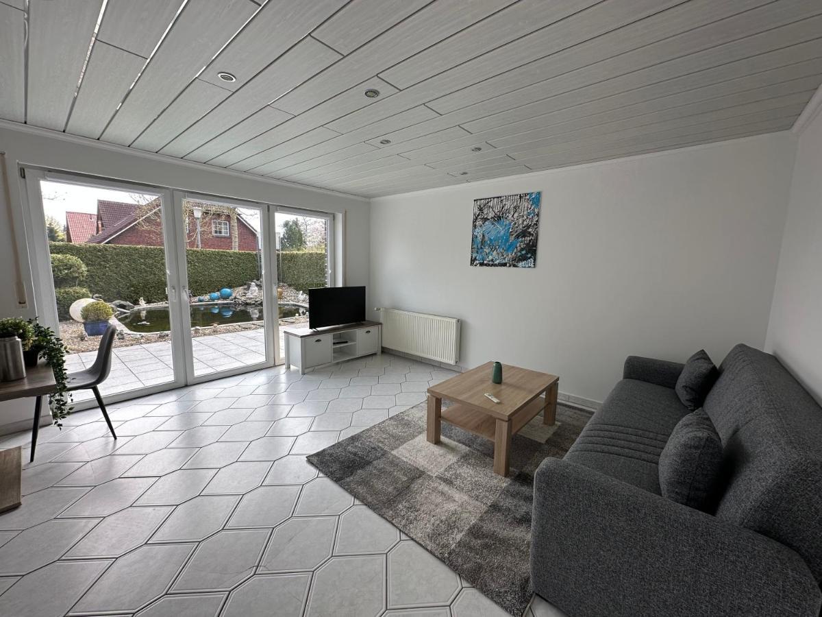 Ferienwohnung Am Hafen Ruestersiel ヴィルヘルムスハーフェン エクステリア 写真