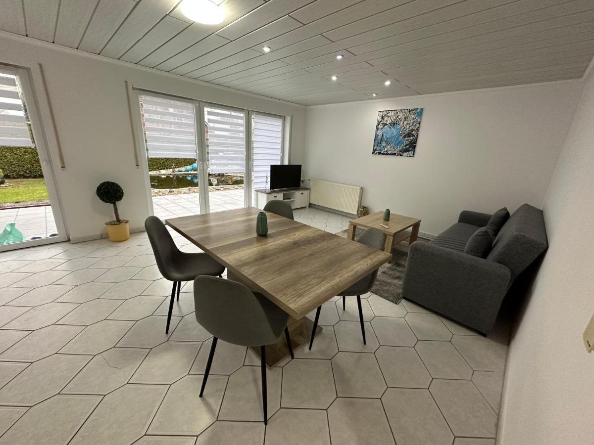 Ferienwohnung Am Hafen Ruestersiel ヴィルヘルムスハーフェン エクステリア 写真