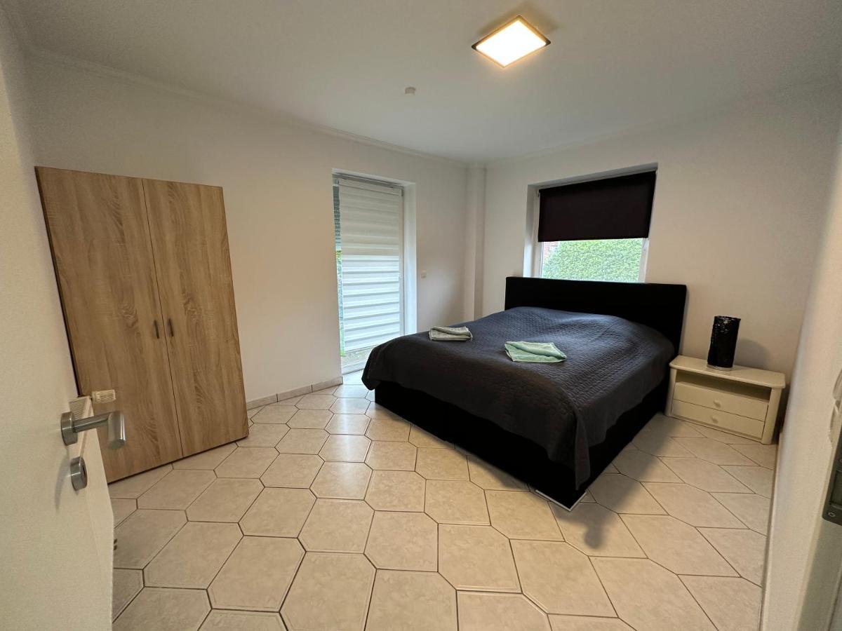 Ferienwohnung Am Hafen Ruestersiel ヴィルヘルムスハーフェン エクステリア 写真
